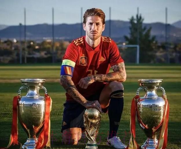 重返伯纳乌!阿斯:皇马准备为拉莫斯举办致敬仪式 重返伯纳乌!阿斯:皇马准备为拉莫斯举办致敬仪式